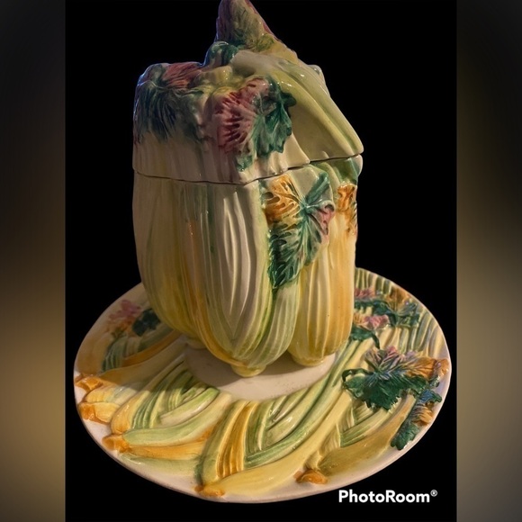 MAJOLICA vegetable gravy bowl with saucer plate made in Italy